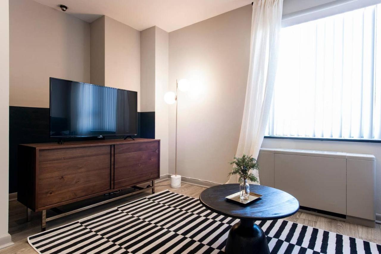 Abode Vue At 3Rd Downtown Loft Style Suite + Sleeper Sofa ลุยส์วิลล์ ภายนอก รูปภาพ