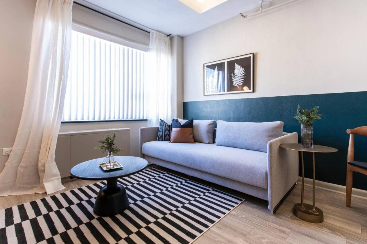 Abode Vue At 3Rd Downtown Loft Style Suite + Sleeper Sofa ลุยส์วิลล์ ภายนอก รูปภาพ